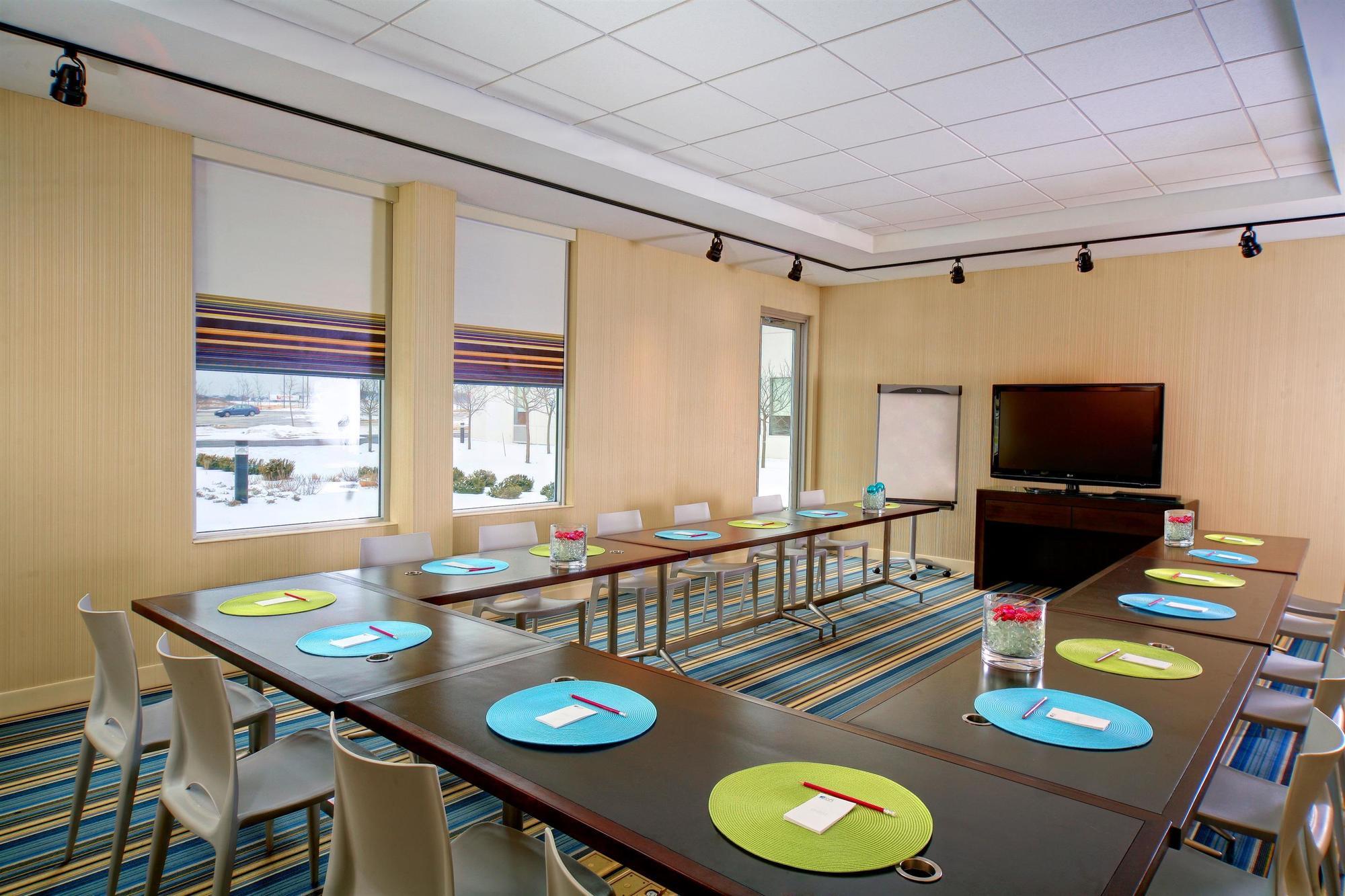 Hotel Aloft Bolingbrook Zewnętrze zdjęcie